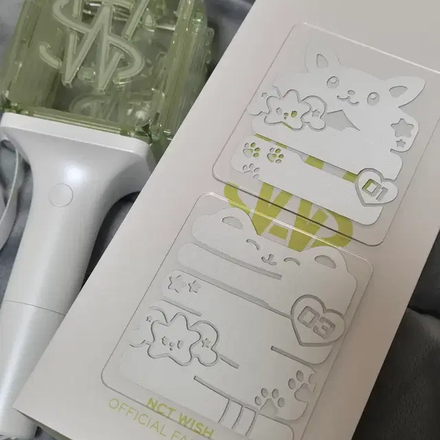 엔시티위시 응원봉 믐뭔봄 풀박 + 반스