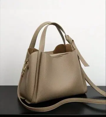 베이지 가죽풍 핸드백