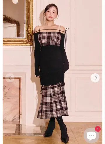 RANDY 스트링 코어 격자 무늬 머메이드 원피스