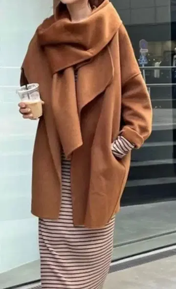 머플러 포함 미들 코트 capricieux le'mage