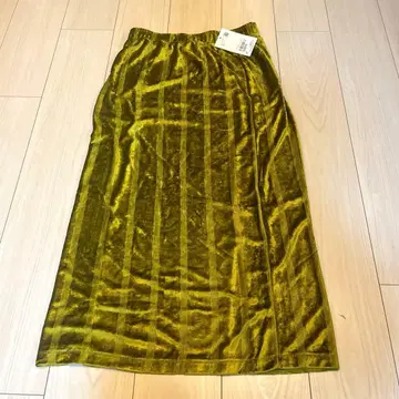 미사용 새상품 ADAM ET ROPE 그린 벨벳 타이트 스커트