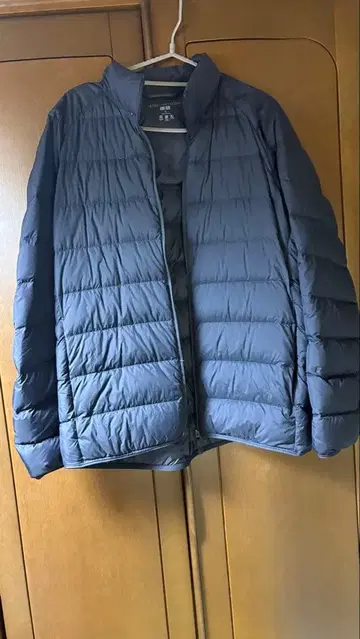 유니클로 ULTRA LIGHT DOWN XL 네이비