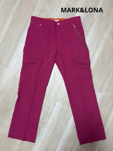 마크앤로나 골프 카고 팬츠 사이즈 M 핑크 x 골드