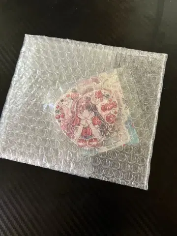 브이스포 타치바나 히나노 5주년 기념 굿즈 하트형 캔뱃지 & 스티커 세트