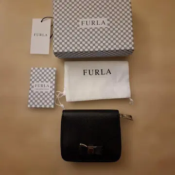FURLA 블랙 접이식 지갑 리본 포함