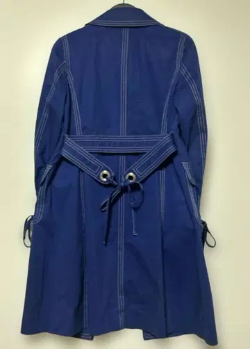 티아라 아름다운 블루칼라 멋진 트렌치코트 고급 멋짐