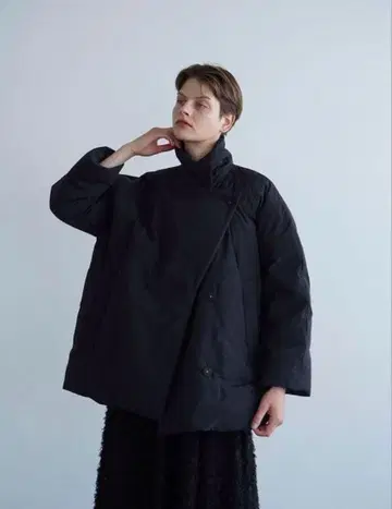 clane COCOON SHORT DOWN COAT