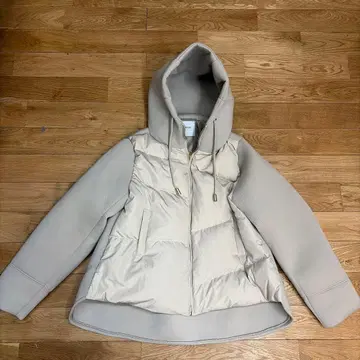 THIRTY-THREE 후드 부착 다운 자켓 베이지