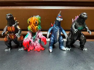 CCP 미들 사이즈 시리즈 버닝 고질라 헤도라 가이간 외 4체 세트