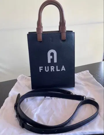 FURLA 훌라 바시티 스타일 새상품급 912