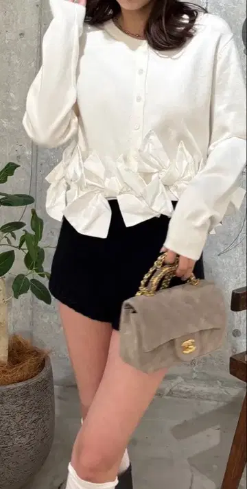 리본 라메 숏 가디건 9800엔