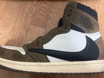 트래비스 다크 모카