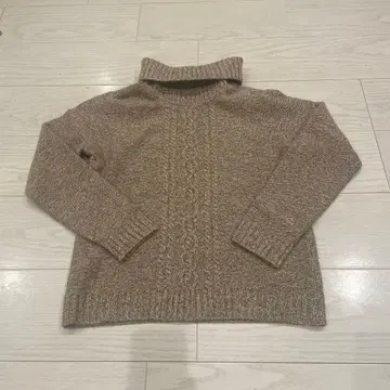 레리안 캐시미어 100% 니트 스웨터 브라운