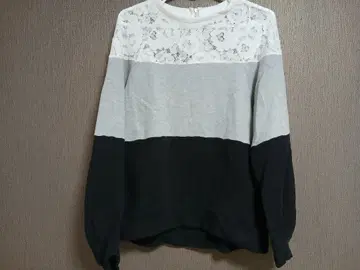 GRACE CONTINENTAL 보더 배색 쭈리 상의 트레이닝복