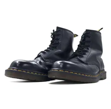 닥터마틴 8홀 레이스업 부츠 26CM 블랙 가죽