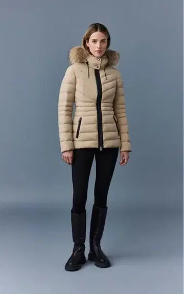 맥케이지 XS patsy 다운 자켓