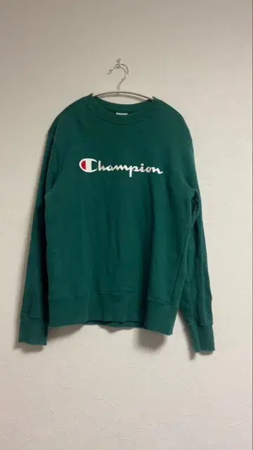 Champion 다크 그린 맨투맨 M