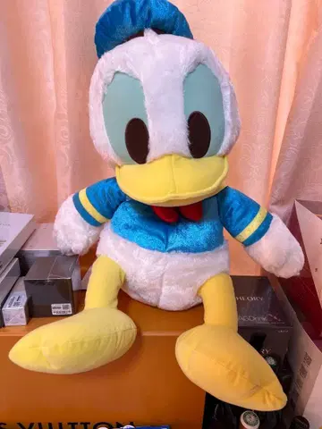 빅 도널드 덕 봉제 인형