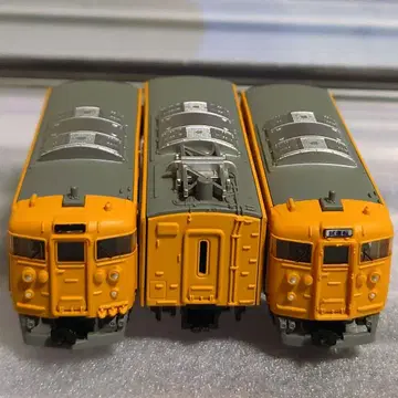 B트레 115계 옐로우 컬러