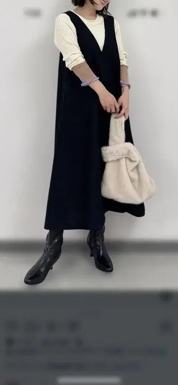 블랙 V넥 원피스