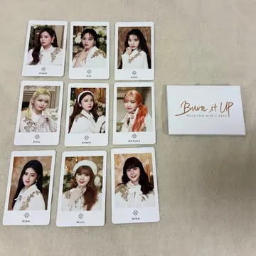 NiziU Burn it Up 포토 카드 세트 A