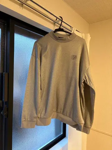 캘러웨이 그레이 폴로 넥 트레이닝복 미사용