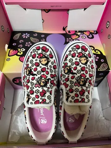 아쿠비짱 슬립온 스니커즈