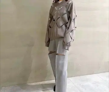 프로필 필독 IRENE 컷 아웃 디자인