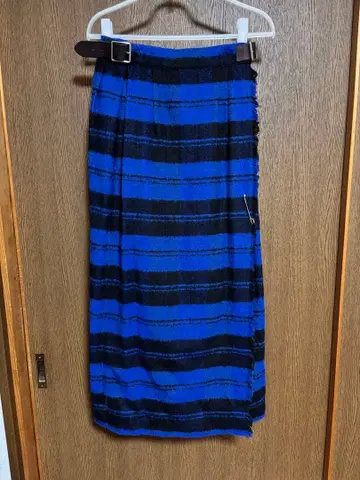 오닐 오브 더블린 파랑과 블랙 체크 무늬 스커트