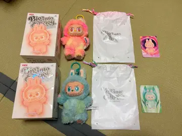 THE MONSTERS Big into Energy 봉제 인형 펜던트