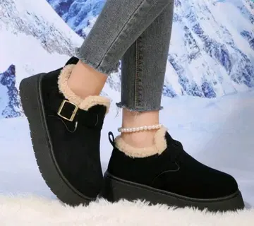 퍼 달린 통굽 블랙 어그 부츠