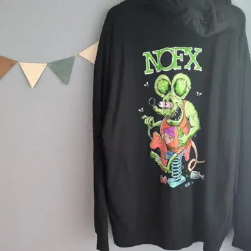 NOFX 그래픽 후드티 블랙