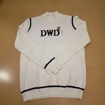 DWD 화이트 스웨터 사이즈 2