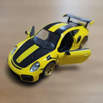 포르쉐 PORSCHE GT2RS 미니카 사이즈 약 14cm입니다.