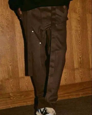 MR.ENJOY DA MONEY 더블니 카고 팬츠 벨트 디자인