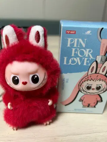 POP MART PIN FOR LOVE THE MONSTERS 레드