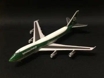 Iraqi Airways B747-200 YI-AGN