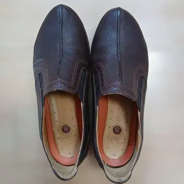 클락스 가죽 로퍼 다크 브라운 24cm