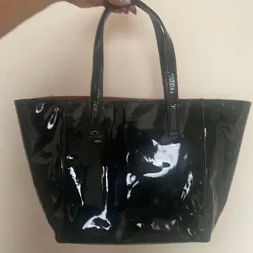 마가렛호웰 에나멜 짙은 녹색 토트백 빅