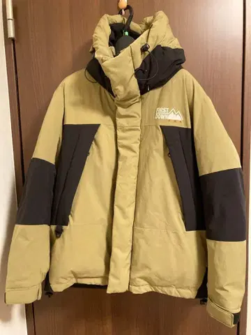 FIRST DOWN 패널 숏 다운 자켓 베이지 M 사이즈