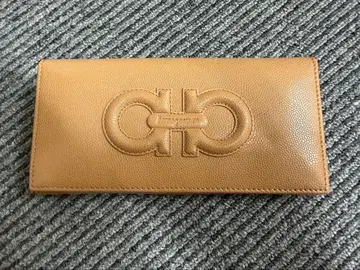 [ 상태 좋음 ] 페라가모 장지갑 베이지 카드 슬롯 포함