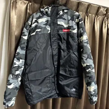 DOUBLETEAL 카모 패턴 후드 부착 자켓 XL