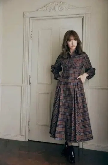 Checkered Pleats Long Shirt Dress