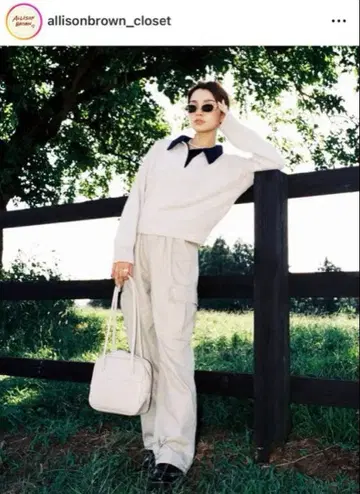 앨리슨 브라운 니트 사에코