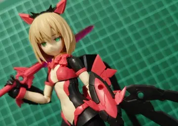 30MS 티어샤 달리아 의류