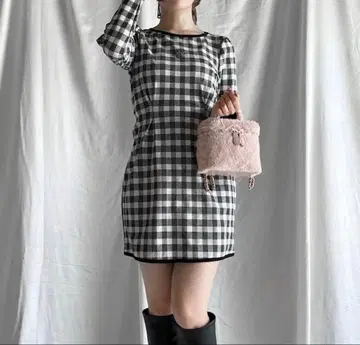 NOMAE 백 오픈 리본 원피스 블랙