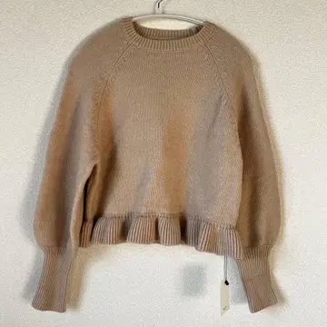 새상품 BASEMENT online 니트 베이지 프릴