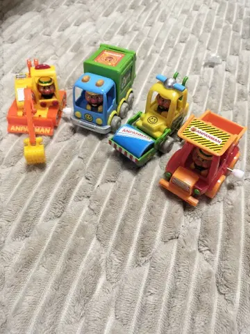 호빵맨 차량 세트 4대