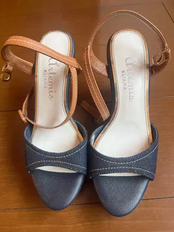 Aclemis 웨지 샌들 네이비 브라운