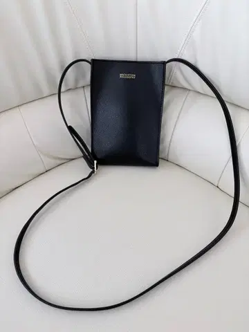 MACKINTOSH PHILOSOPHY 스마트폰 숄더 파우치 블랙